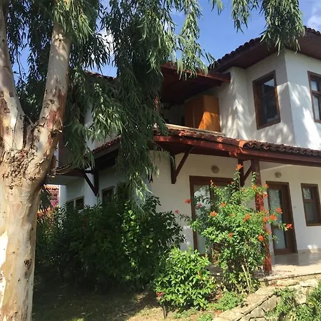 Vila Bizimkoy Tatil Sitesi *